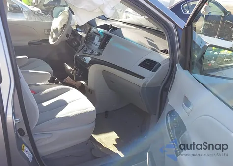 2011 Toyota Sienna Le V6 из США, поврежденный, VIN 5TDKK3DC2BS102571